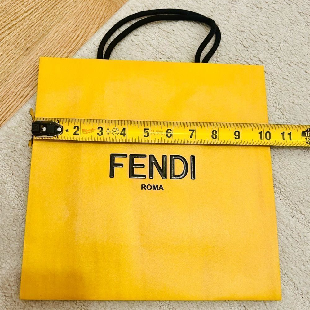 Fendi Gift Bag - Picture 4 of 4